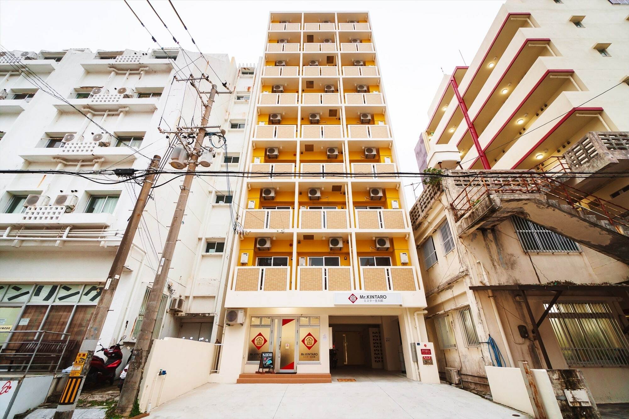 มิสเตอร์คินทาโระ Aparthotel นาฮะ ภายนอก รูปภาพ
